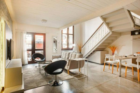 Minimalist style luxury loft with daily maid service